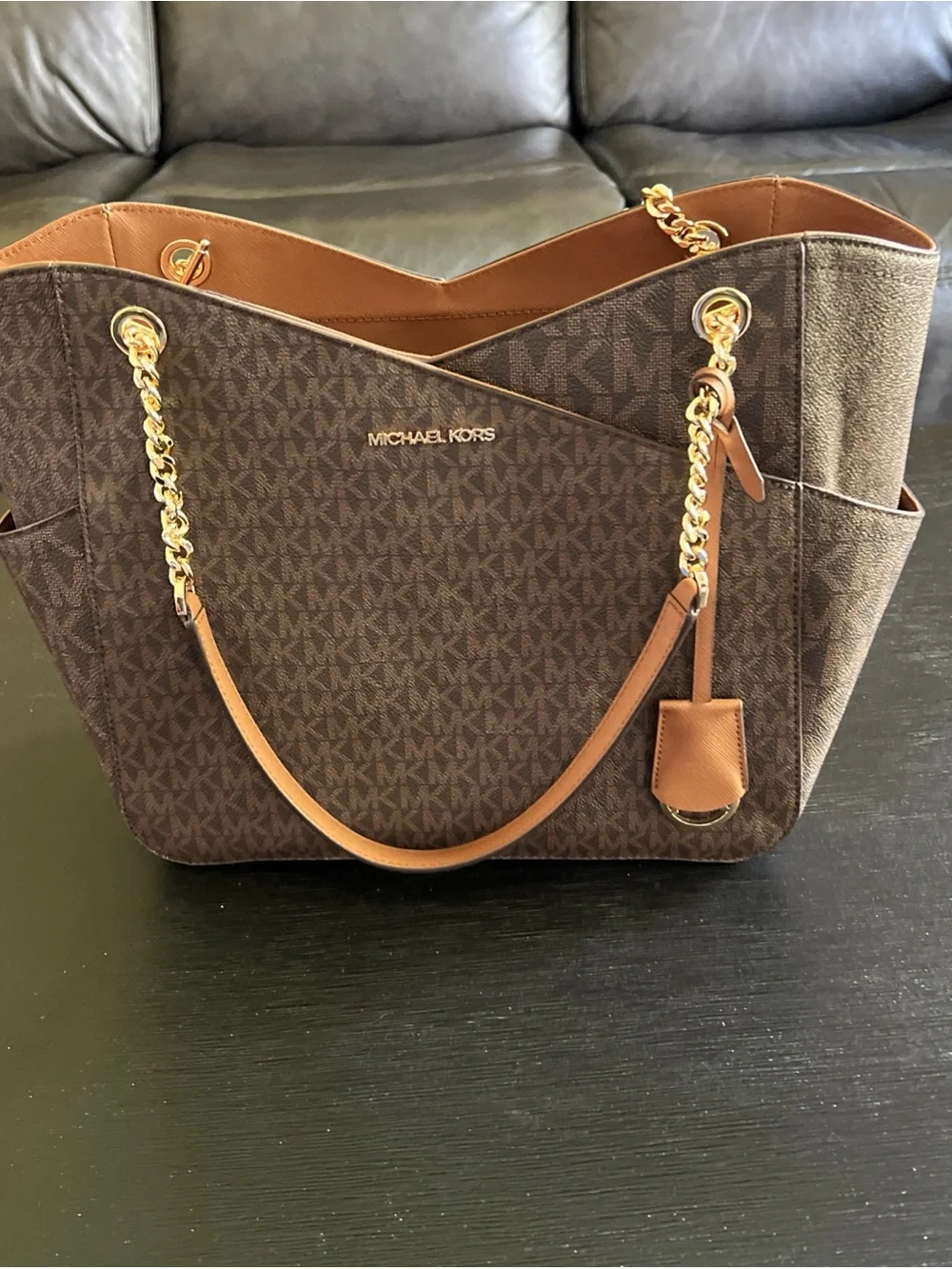 Michael Kors Jet Set tote with chain handles - Picture 2 of 5